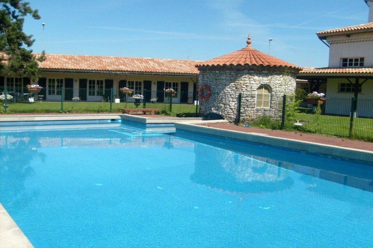 Logis Hotel & Restaurant - Lensotel Kültér fotó